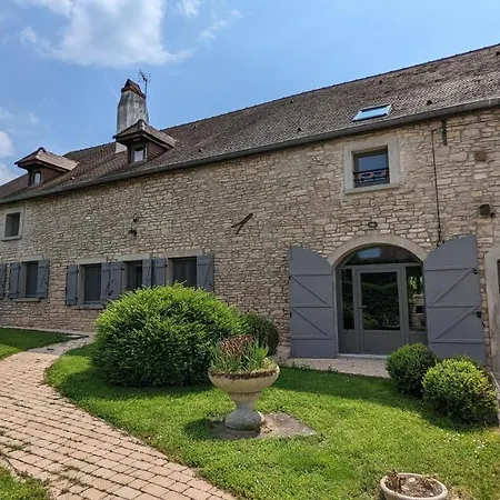Le Clos Des Ecureuils Sainte-Marie-la-Blanche Exterior photo